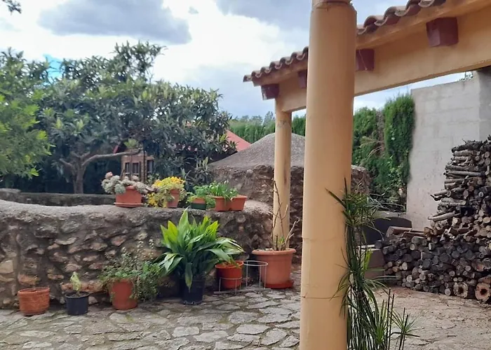 Masia La Molinera Vall dʼAlba