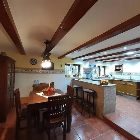 Masia La Molinera 펜션