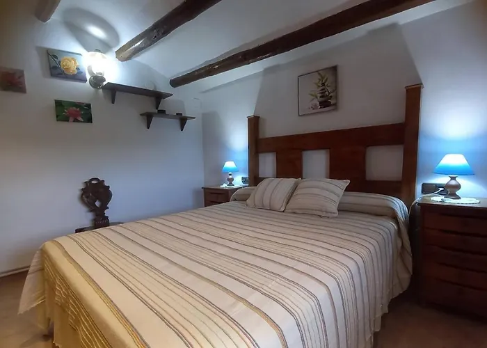 Masia La Molinera Vall dʼAlba